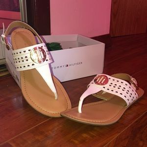 COPY - Used women’s Tommy Hilfiger white leather sandals